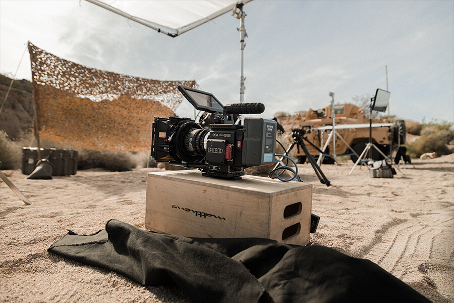 Tournage dans un milieu désertique